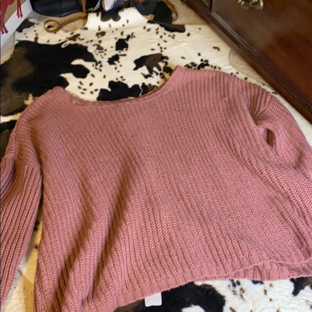 Cropped mauve sweater ribbon back detail
